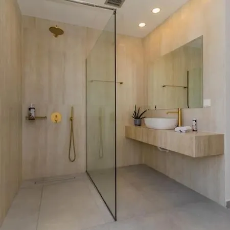 Ocean View 1111 Retreat Villa *