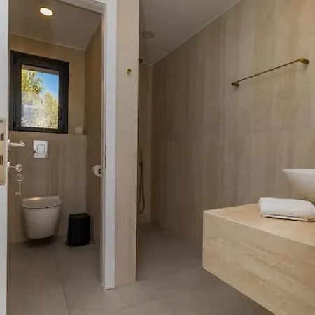 Ocean View 1111 Retreat Villa