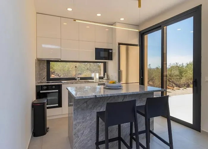 Ocean View 1111 Retreat Villa