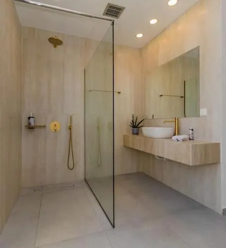 Ocean View 1111 Retreat Villa *